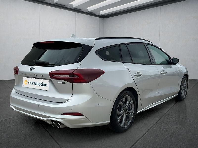 Gebraucht Ford Focus ST-Line 125 PS (91 kW) 2023 Silber Kombi