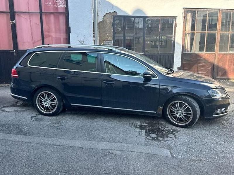 Gebraucht VW Passat Highline 299 PS (219 kW) 2011 Schwarz Kombi