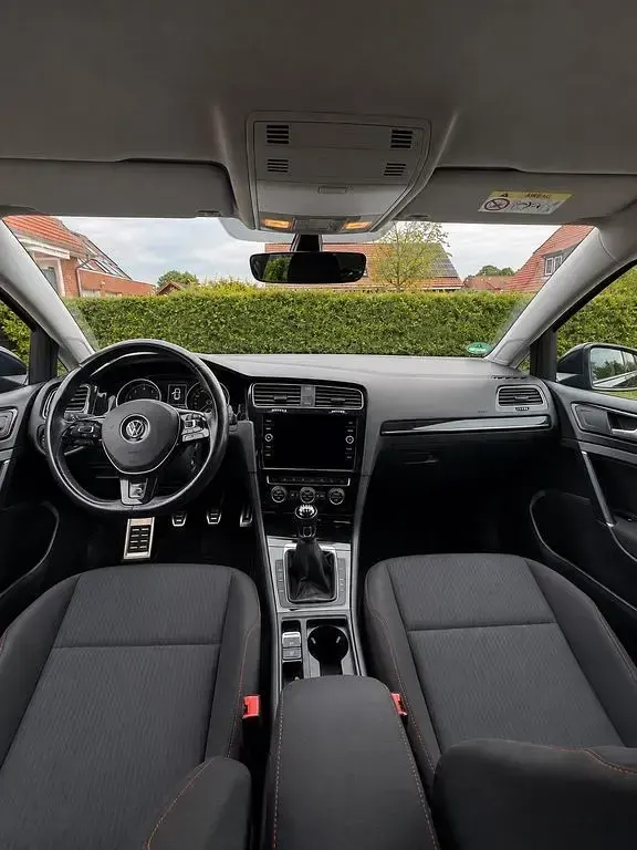 Gebraucht VW Golf VII Sound 86 PS (63 kW) 2017 Blau Limousine