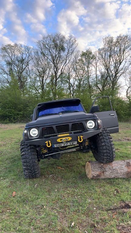 Gebraucht Nissan Patrol 417 PS (306 kW) 1991 Schwarz SUV