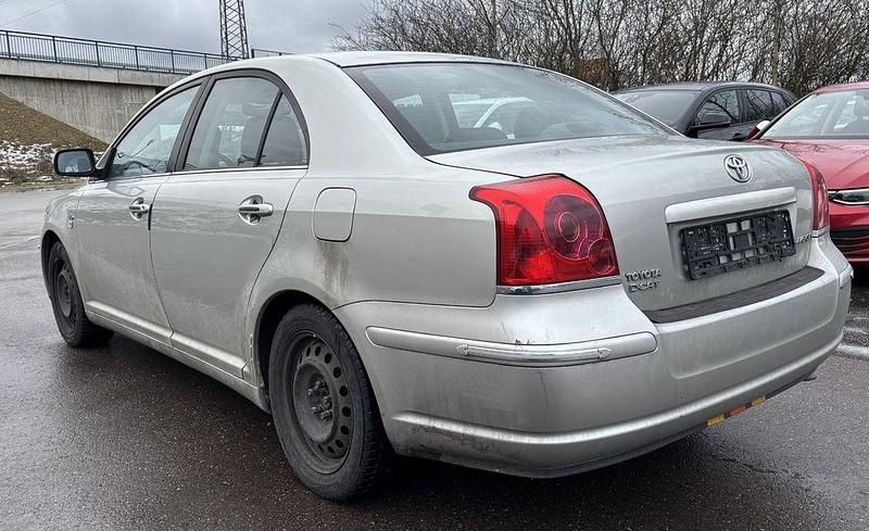 Gebraucht Toyota Avensis Executive 116 PS (85 kW) 2005 Other Kleinwagen