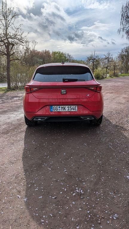 Gebraucht Seat Leon FR 204 PS (150 kW) 2022 Rot Limousine