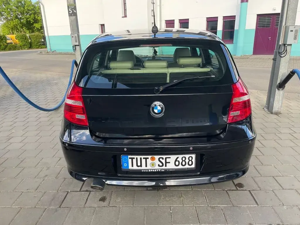 Gebraucht BMW 120 177 PS (130 kW) 2007 Schwarz Kleinwagen