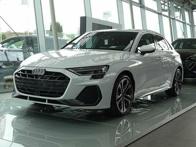 Weiß Gebraucht 2024 Audi A3 S-Line Limousine | 39.900 € - Bild 1/2