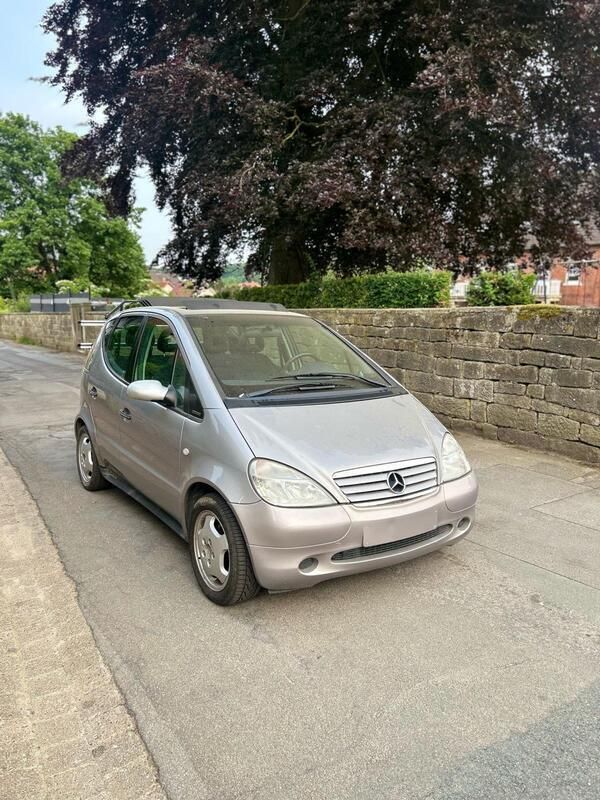 Silber Gebraucht 1998 Mercedes A140 Kleinwagen | 600 € (Superpreis) - Bild 1/4