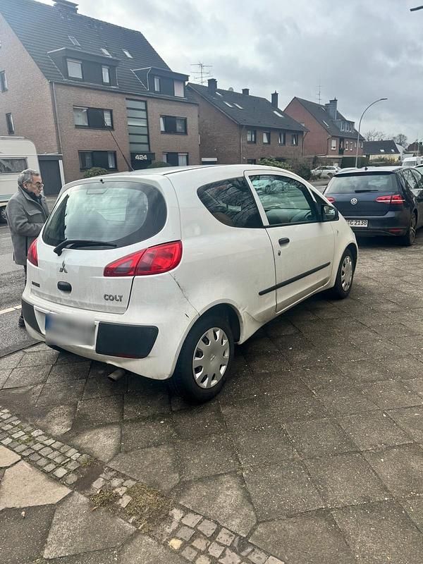 Gebraucht Mitsubishi Colt 75 PS (55 kW) 2007 Weiß Kleinwagen