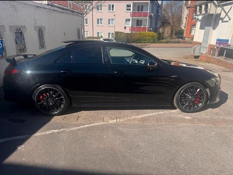 Andere außenfarben Gebraucht 2023 Mercedes CLA35 AMG AMG Coupé | 44.000 € (Guter Preis) - Bild 1/4