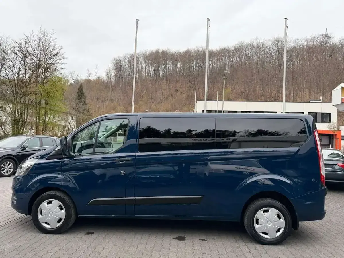 Gebraucht Ford Transit Custom Trend 131 PS (96 kW) 2020 Blazer blue Kombi