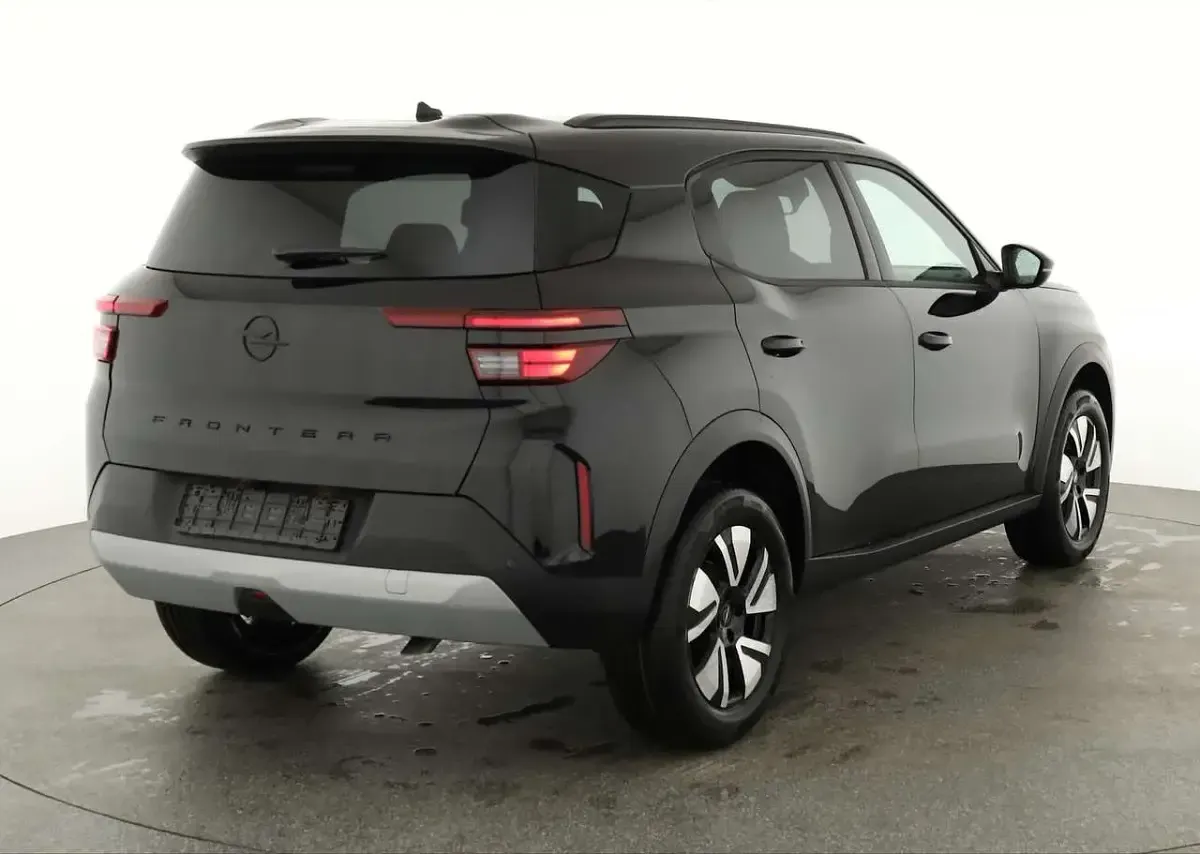 Neu Opel Frontera 136 PS (100 kW) 2025 Karbon schwarz metallic SUV