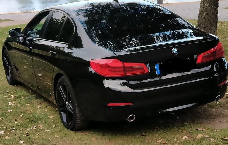Gebraucht BMW 520 190 PS (139 kW) 2017 Schwarz Limousine