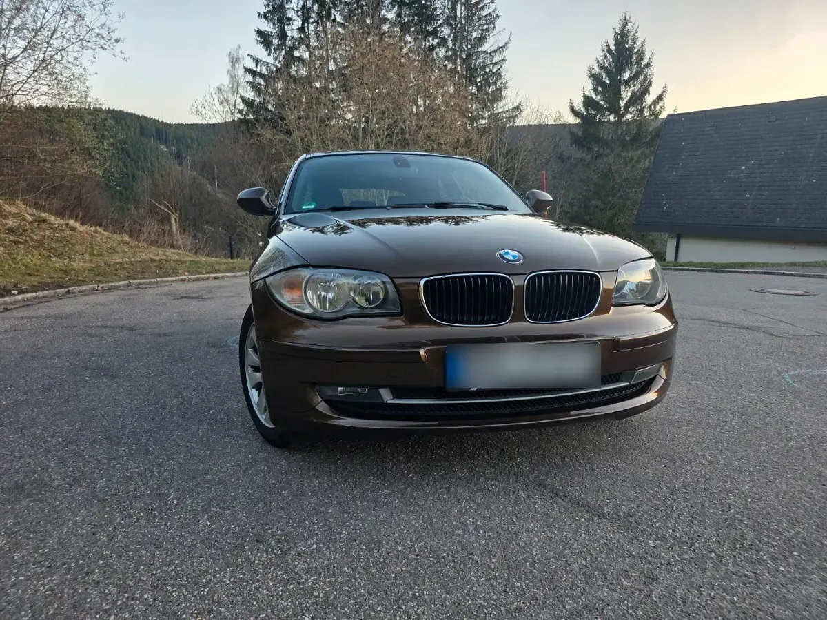 Second-hand BMW 116 122 CP (89 kW) 2010 Maro Hatchback