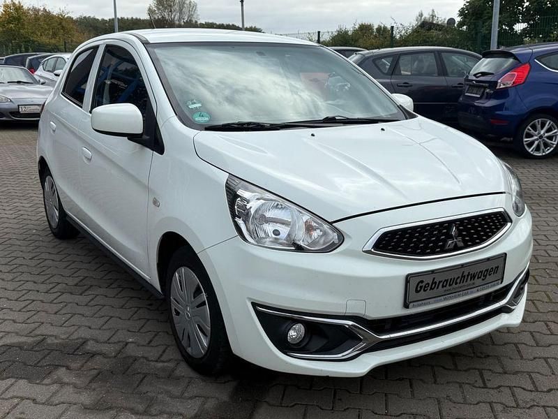 Gebraucht Mitsubishi Space Star Edition 71 PS (52 kW) 2018 Weiß Limousine