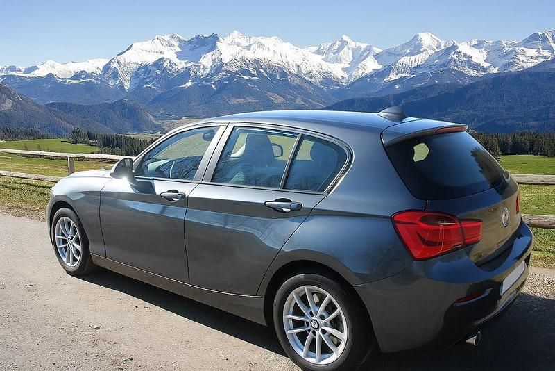 Grau Gebraucht 2016 BMW 116 Kleinwagen | 8.000 € (Guter Preis) - Bild 1/2