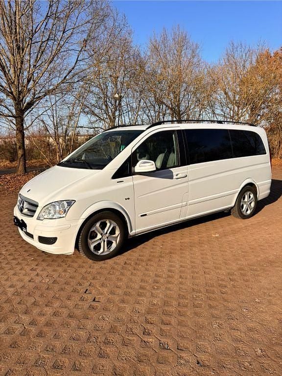 Weiß Gebraucht 2014 Mercedes Viano Edition Van / Kleinbus | 20.900 € (Fairer Preis) - Bild 1/4