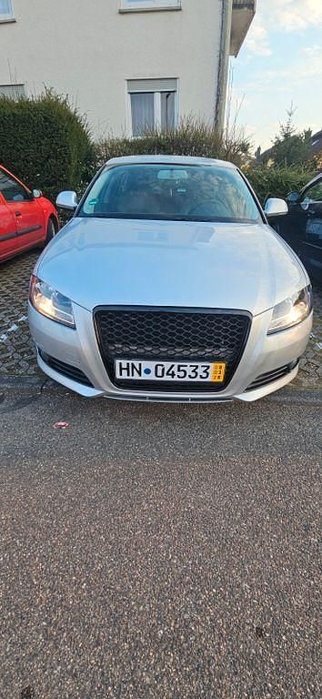 Gebraucht Audi A3 Ambiente 125 PS (91 kW) 2010 Silber Kleinwagen
