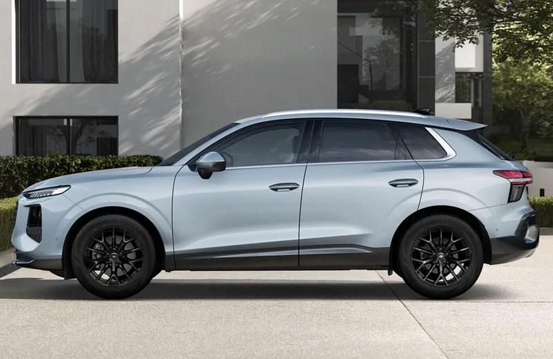 Neu Audi Q3 Ambiente 204 PS (150 kW) 2025 Pfeilgrau perleffekt SUV