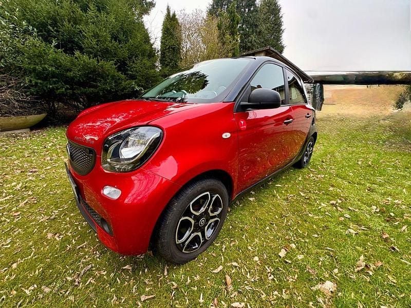 Gebraucht Smart ForFour Electric Drive 60 kW (82 PS) 2018 Rot Limousine