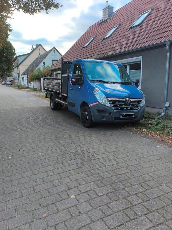 Blau Gebraucht 2015 Renault Master Van | 16.500 € (Teuer) - Bild 1/4