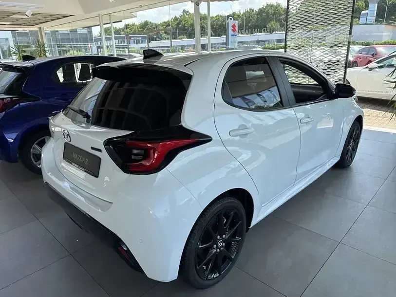 Neu Mazda 2 Homura-Line 116 PS (85 kW) 2026 Weiß Kleinwagen