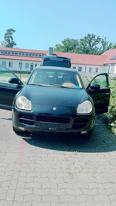 Schwarz Gebraucht 2005 Porsche Cayenne SUV | 7.500 € (Guter Preis) - Bild 1/4