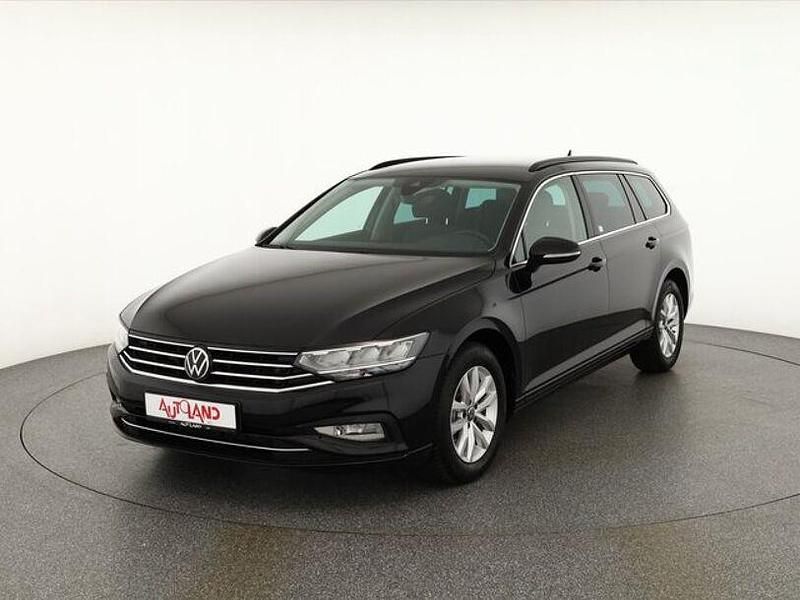Schwarz Gebraucht 2023 VW Passat Business Kombi | 22.990 € (Fairer Preis) - Bild 1/4