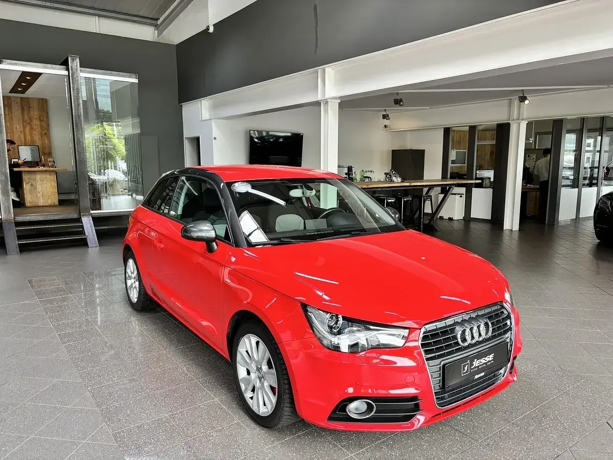 Gebraucht Audi A1 Ambition 140 PS (102 kW) 2014 Rot Kleinwagen