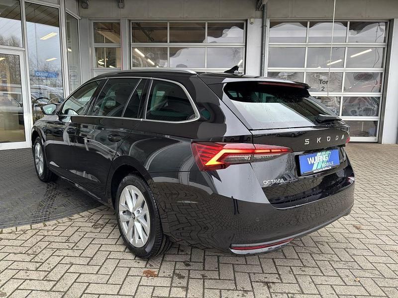 Neu Skoda Octavia Selection 150 PS (110 kW) 2026 Schwarz Kombi