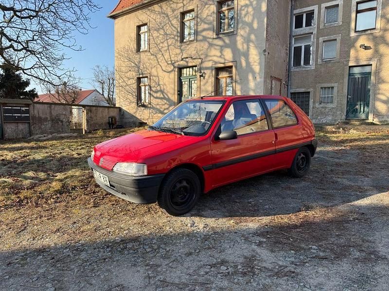 Gebraucht Peugeot 106 60 PS (44 kW) 1993 Rot Kleinwagen