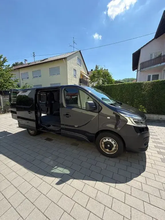 Gebraucht Renault Trafic 145 PS (106 kW) 2020 Schwarz Van / Kleinbus