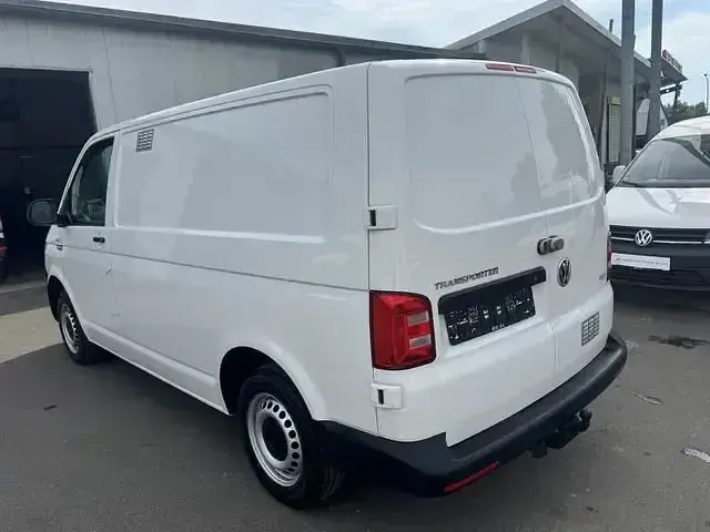 Gebraucht VW Transporter 150 PS (110 kW) 2019 Weiß Van