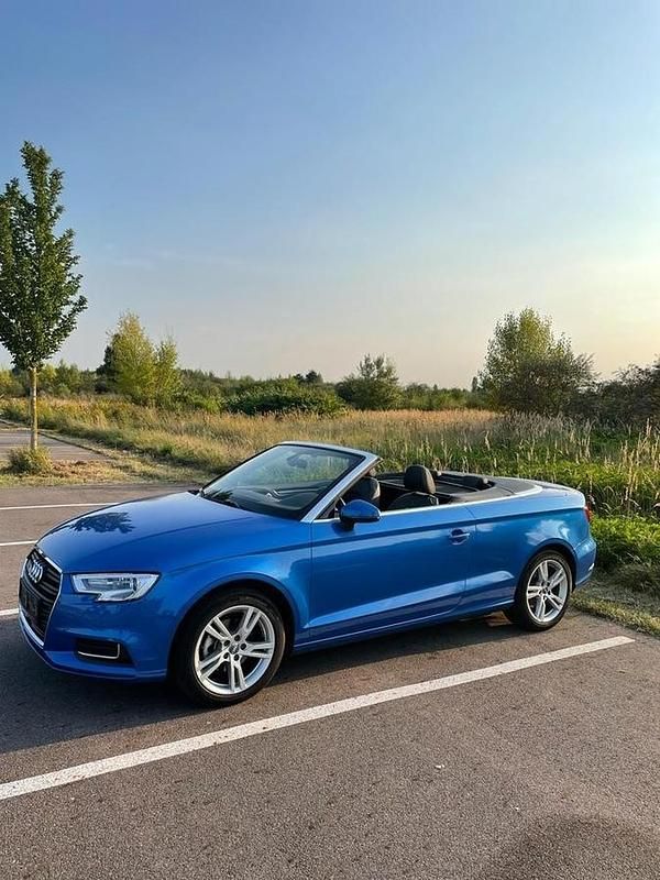 Usata Audi A3 Design 150 CV (110 kW) 2018 Blu Berlina
