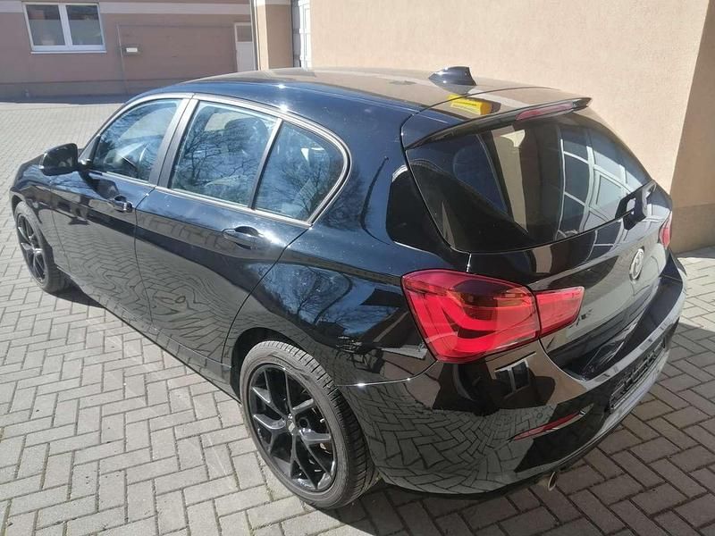 Używany BMW 118 136 KM (100 kW) 2018 Czarny Hatchback