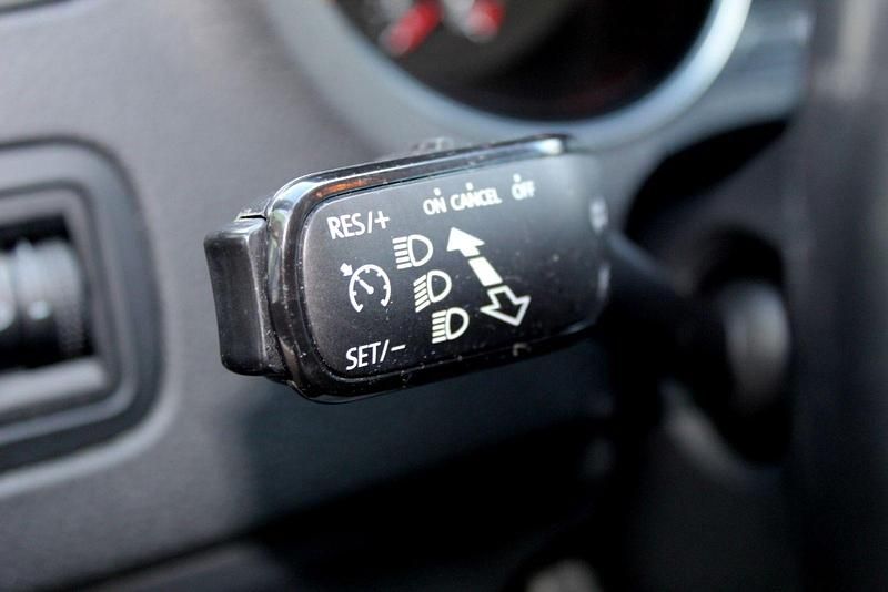 Gebraucht VW Polo LOUNGE 75 PS (55 kW) 2015 Schwarz Kleinwagen