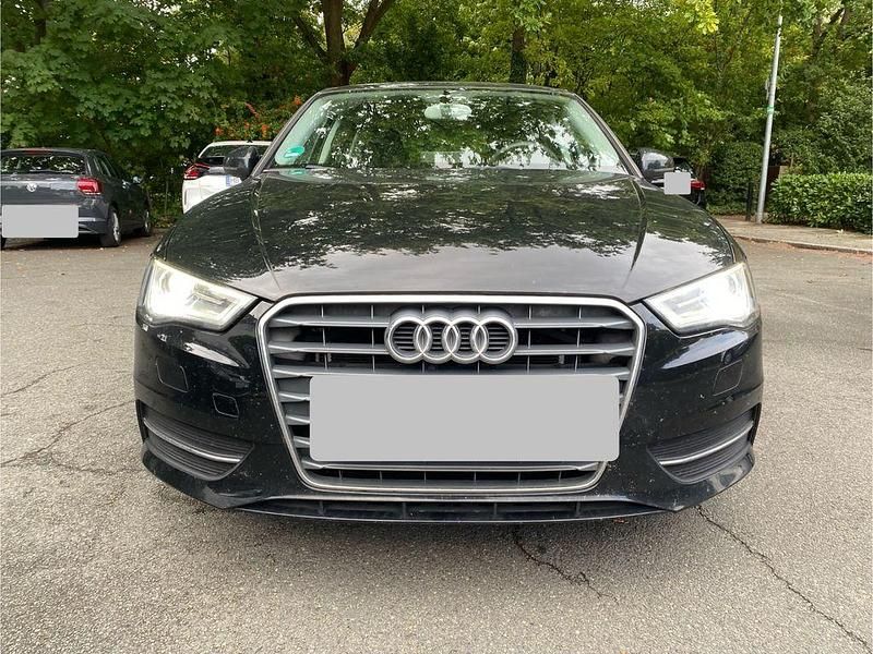 Gebraucht Audi A3 Ambition 125 PS (91 kW) 2014 Schwarz Limousine