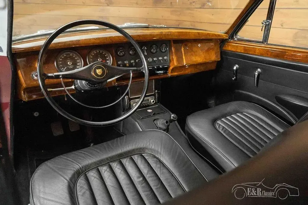 Gebraucht Jaguar MK II 218 PS (160 kW) 1964 Rot Limousine