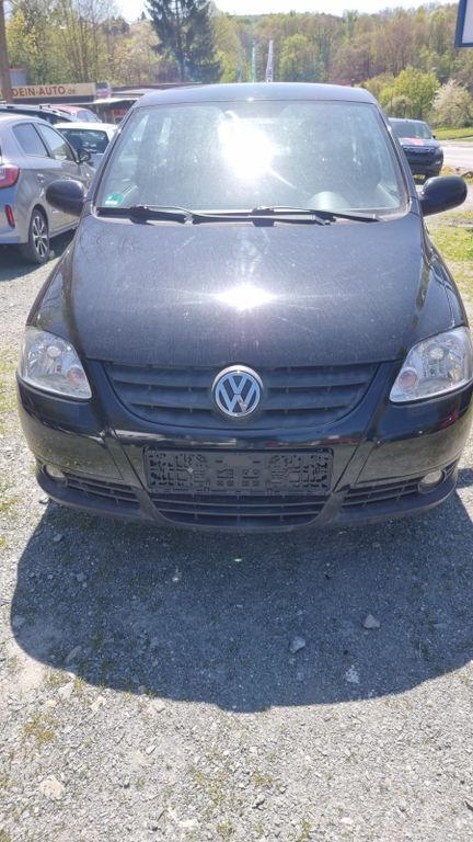 Schwarz Gebraucht 2011 VW Fox Kleinwagen | 2.000 € (Fairer Preis) - Bild 1/4