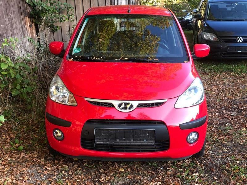 Rot Gebraucht 2010 Hyundai i10 Classic Kleinwagen | 1.250 € (Superpreis) - Bild 1/4