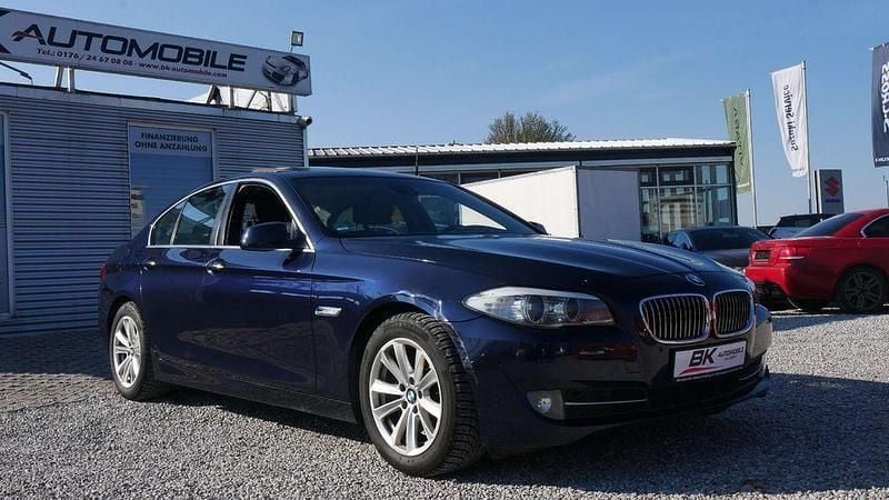 Second-hand BMW 525 204 CP (150 kW) 2011 Albastru Berlinǎ