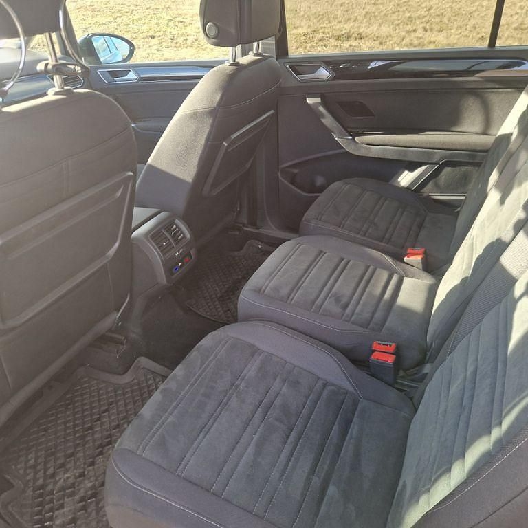 Gebraucht VW Touran Highline 150 PS (110 kW) 2018 Schwarz Van / Kleinbus