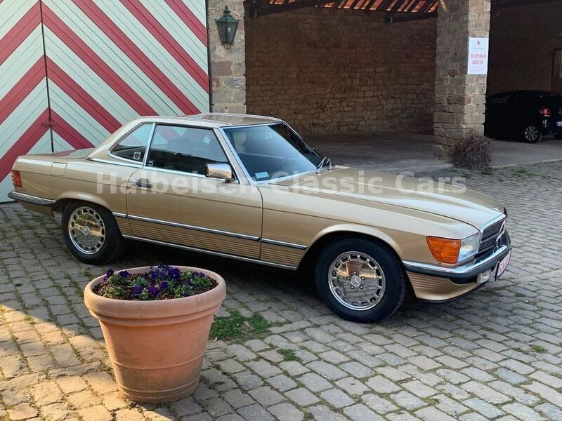 Gebraucht Mercedes 560 230 PS (169 kW) 1987 Gold metallic Cabrio