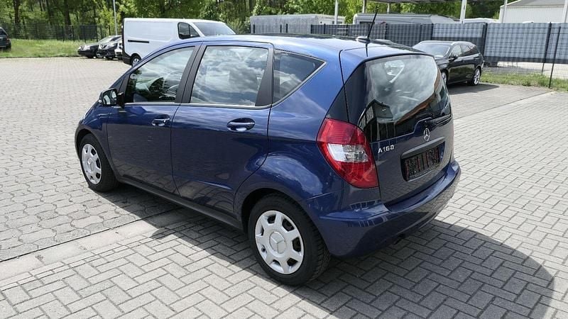 Gebraucht Mercedes A160 95 PS (69 kW) 2009 Blau Limousine