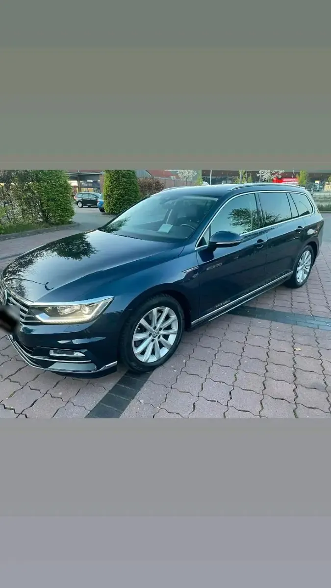 Second-hand VW Passat 240 CP (176 kW) 2015 Albastru Break