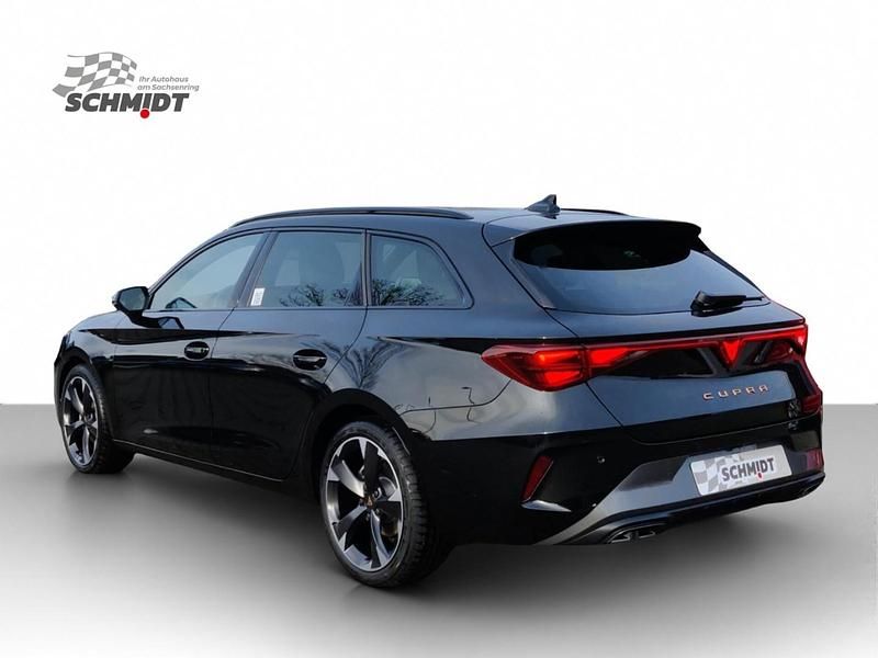 Neu Cupra Leon 150 PS (110 kW) 2025 Schwarz Limousine