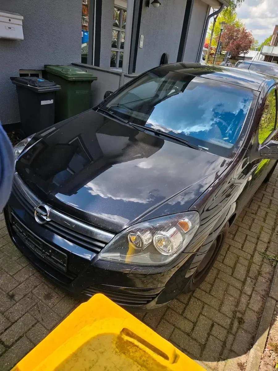 Gebraucht Opel Astra Elegance 105 PS (77 kW) 2005 Schwarz Limousine