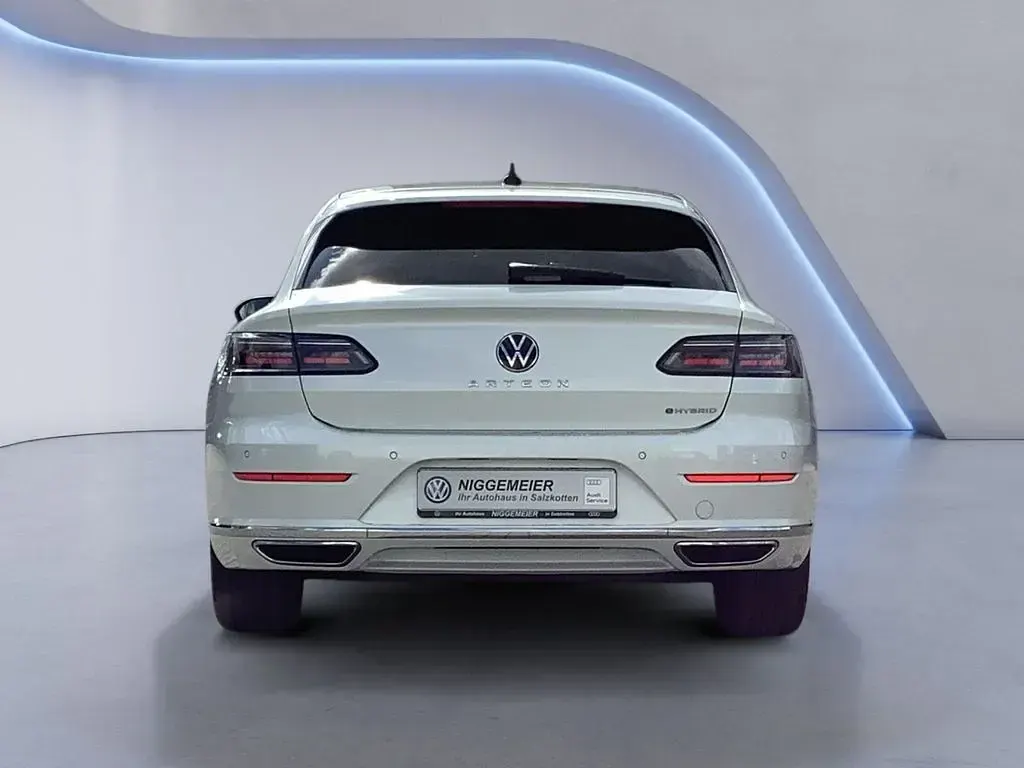 Gebraucht VW Arteon Elegance 218 PS (160 kW) 2023 Oryxweiß perlmutteffekt (metallic) Kombi