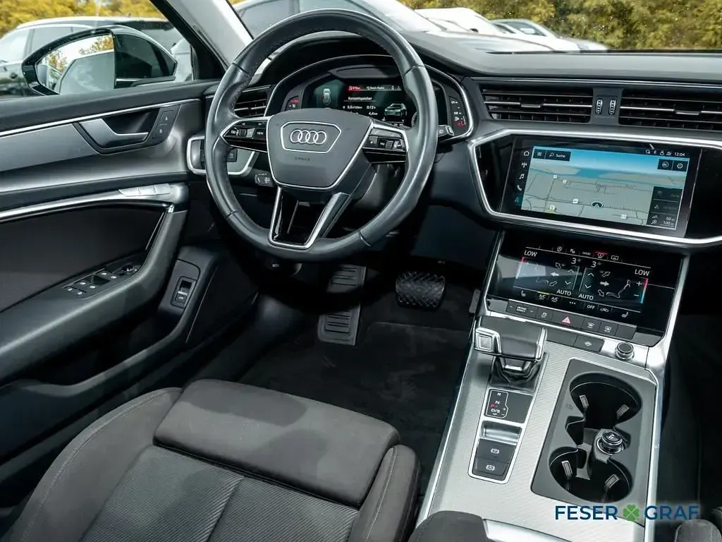 Gebraucht Audi A6 Sport 204 PS (150 kW) 2022 Mythosschwarz metallic Kombi