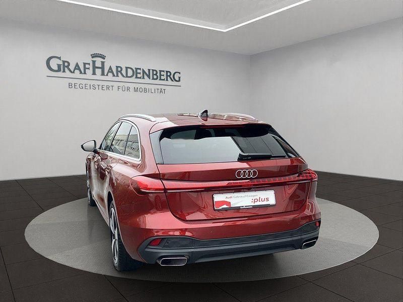 Gebraucht Audi A5 Comfort 204 PS (150 kW) 2025 Rot (grenadinerot) Kombi