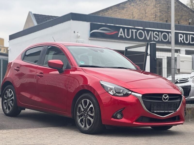 Rot Gebraucht 2016 Mazda 2 Nakama Limousine | 8.900 € (Fairer Preis) - Bild 1/4