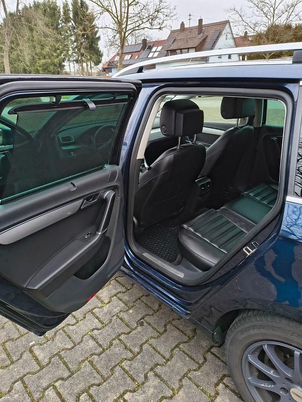 Gebraucht VW Passat Exclusive 140 PS (102 kW) 2013 Blau Kombi