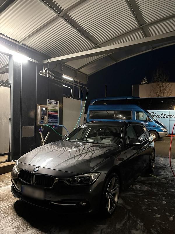 Gebraucht BMW 318 150 PS (110 kW) 2016 Grau Kombi